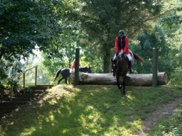 408219_10151090367063585_1317534581_n